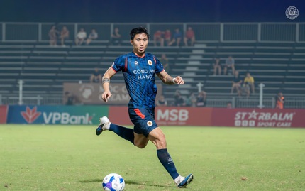 Đoàn Văn Hậu nhận án phạt