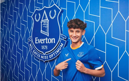 Tài năng trẻ gốc Việt chính thức gia nhập Everton