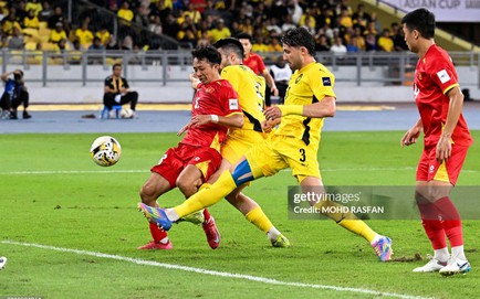 "FIFA cần xem lại luật nhập tịch, chứ để ồ ạt như Malaysia thì…"