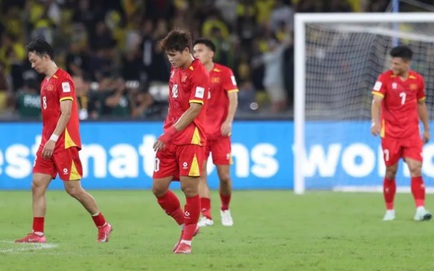 Nhà báo Malaysia: “Tuyển Việt Nam tụt hậu rồi!”