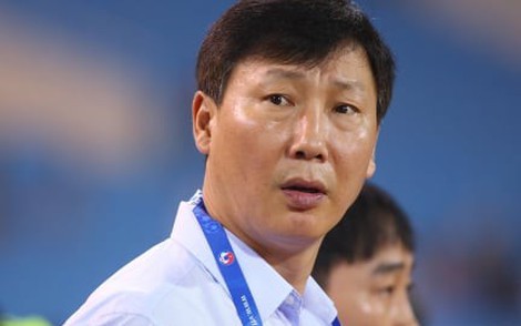 HLV Kim Sang-sik tin Nguyễn Xuân Son, tuyển Việt Nam rộng đường vô địch AFF Cup