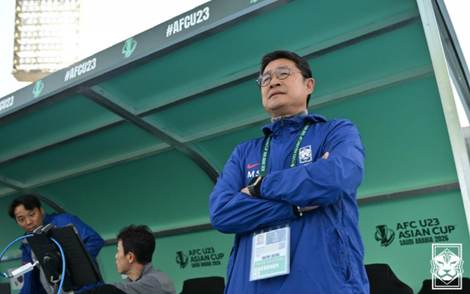 HLV U23 Hàn Quốc bị chê kém ông Kim Sang-sik