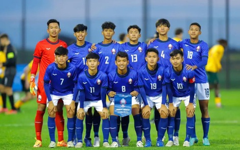 Thắng kịch tính để dẫn đầu BXH, tuyển Campuchia vẫn dễ bị loại sớm ở AFF Cup