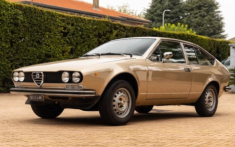 Alfa Romeo Alfetta: Dòng xe đoán được xu hướng thiết kế nội thất ô tô cách đây... 50 năm Alfa Romeo Alfetta: Dòng Xe Đoán Được Xu Hướng Thiết Kế Nội Thất Ô Tô Cách Đây... 50 Năm