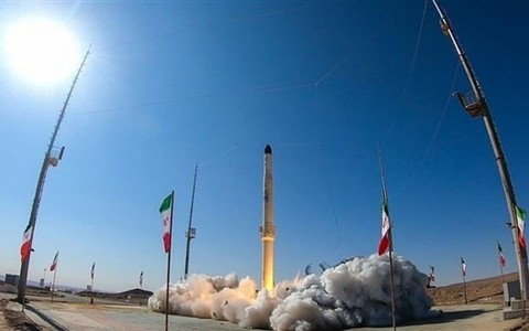 Iran phóng thử tên lửa đẩy giữa lúc đàm phán hạt nhân sắp nối lại