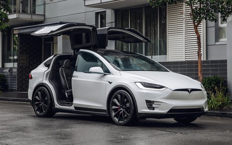 Tesla Model X: Tesla 'điên cuồng' giảm giá, có mẫu giảm 1 tỷ đồng: Hóa ra  vì chung mục tiêu với VinFast