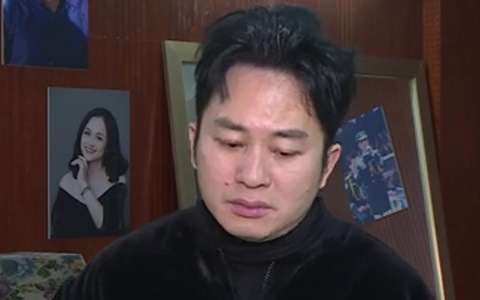 Tùng Dương nói về một nữ nghệ sĩ: "Chúng tôi không nhìn mặt nhau vì đòi hát bài nọ bài kia"