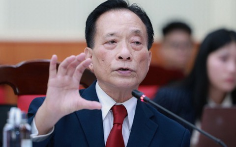 "Nhiều đại gia Việt Nam mua bất động sản để găm hàng chờ lên giá mới bán ra"