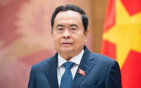 Trn Mnh Dng : Sau giy pht lm Arsenal "ng hnh", i ph U23 Vit  Nam ri vo lao l v tr  en