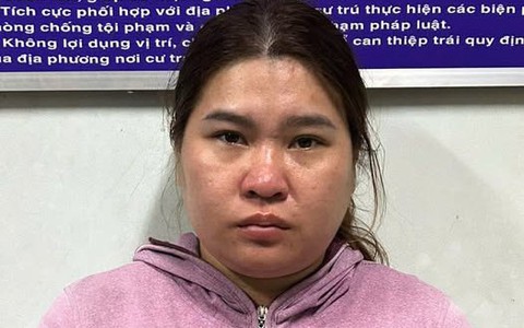 Bắt tạm giam, khám xét nơi ở của nữ nhân viên ngân hàng "rởm"