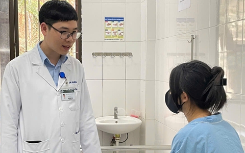 Bị cô lập và nói xấu, nữ sinh làm điều khiến gia đình bàng hoàng