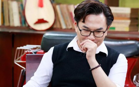 Xót xa nam nghệ sĩ Việt vẫn cố diễn khi mẹ đang hôn mê sâu ở bệnh viện Thống Nhất