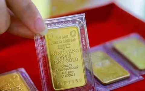 Giá vàng miếng đột ngột giảm