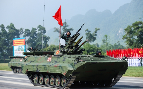 xe chiến đấu bộ binh XCB-01 : Soi xe chiến đấu 15 tấn biết bơi 'made by  Việt Nam' c&oacute; sức mạnh ngang h&agrave;ng với BMP-1, M113 của Nga, Mỹ