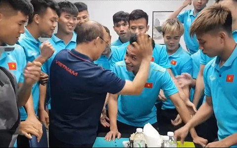 Chân dung bạn gái xinh đẹp mà Hồng Duy giấu kín bao lâu nay