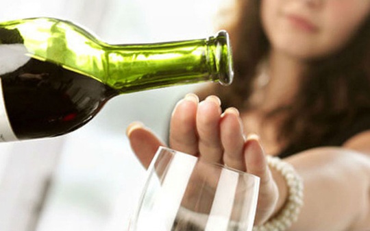 Dân công sở chú ý: Từ 15/5, thực hiện hành vi này trong giờ làm việc có thể bị phạt tới 3 triệu đồng