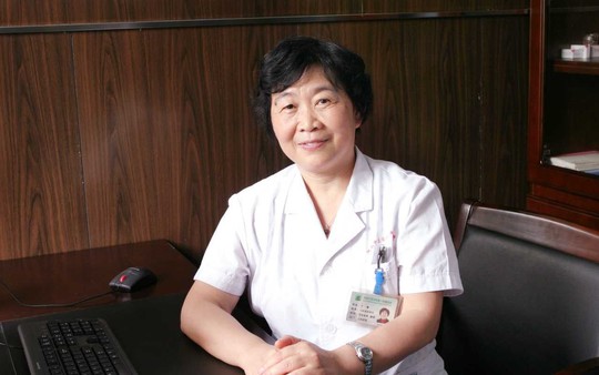 Bậc thầy y học cổ truyền Trung Quốc 73 tuổi có vẻ ngoài như mới 50: Không ăn 1 thứ và làm 2 việc
