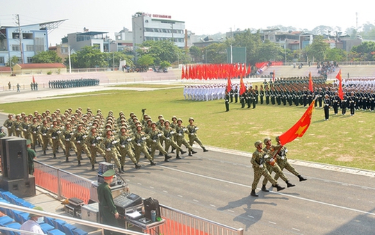 Bộ trưởng Quốc phòng động viên lực lượng diễu binh, diễu hành kỷ niệm 70 năm Chiến thắng Điện Biên Phủ