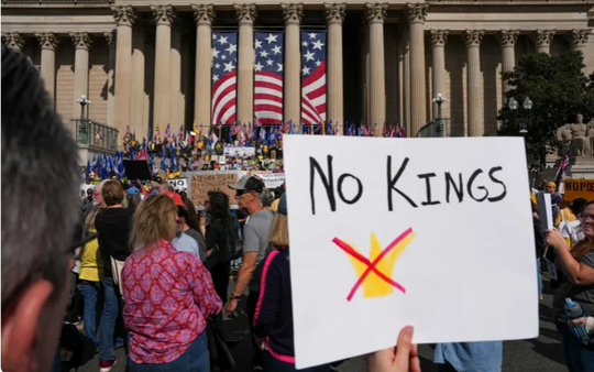 Hàng triệu người Mỹ xuống đường phản đối Tổng thống Trump