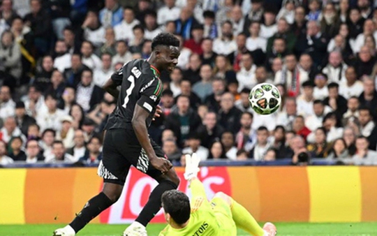 Arsenal mơ viết lại lịch sử