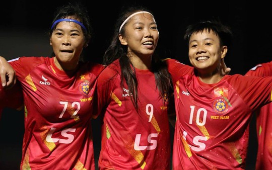 Việt Nam lọt top 5 châu Á, bỏ xa Thái Lan và Indonesia trên BXH chính thức của AFC