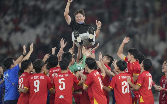 Trả lời báo Hàn Quốc, HLV Kim Sang-sik tiết lộ “bí kíp” đặc biệt giúp U23 Việt Nam đoạt chức vô địch