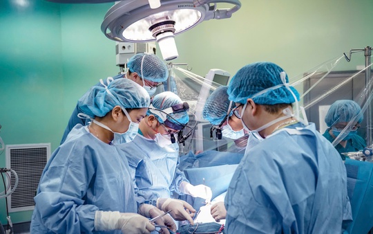 Kỳ tích y khoa: Ca mổ chưa từng có tại Việt Nam
