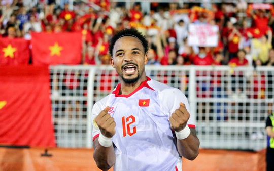 Nguyễn Xuân Son lọt vào bảng vàng lịch sử AFF Cup, Đình Bắc đang ở đâu?