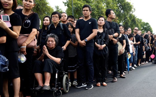 Quốc vương Bhumibol Adulyadej sẽ được hỏa táng