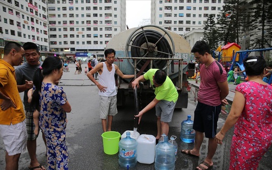 Sự cố nước sông Đà: Viwaco nói gì về yêu cầu bồi thường gần nửa tỉ của dân?