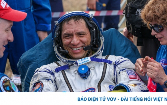 Ba phi hành gia trở về Trái đất an toàn sau nửa năm “kẹt” trên ISS