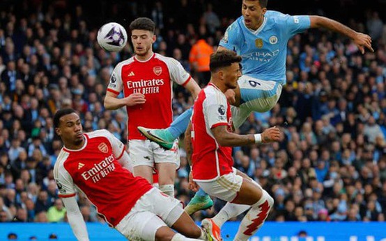 "Vũ khí bí mật" giúp Arsenal xếp cửa trên Man City khi đua vô địch