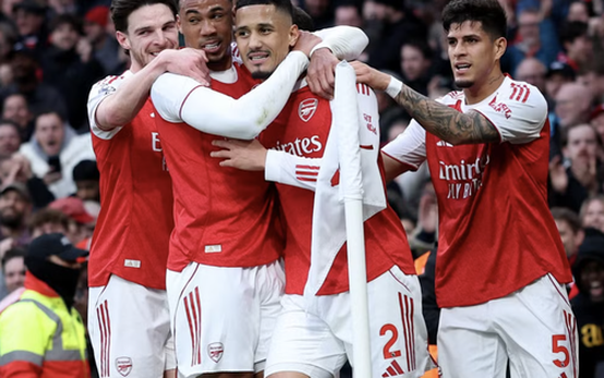 Mưa bàn thắng từ phạt góc, Arsenal đánh bại Chelsea ở derby London