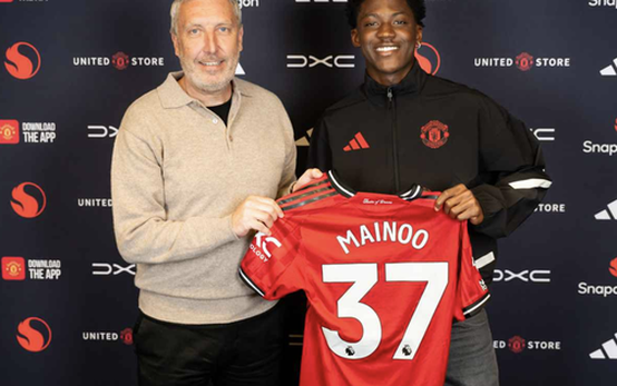 Kobbie Mainoo gia hạn 5 năm với Man United, lương tăng gấp 8 lần