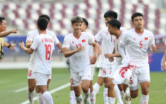 U23 Việt Nam 2-0 U23 Malaysia: "Gà son" mang về bàn thắng từ chấm penalty