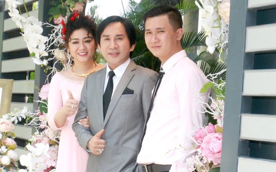 Con gái Kim Tử Long: Quen chồng vì giống ba nhưng chồng hỏi 