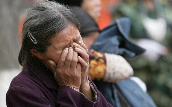 Khi con cái đòi hỏi hai thứ này, cha mẹ nhất định phải từ chối, vì cho đồng nghĩa với hại con, từ thân hóa thù