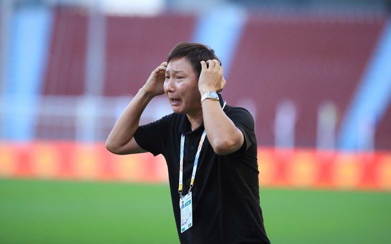 U22 Việt Nam vào chung kết SEA Games, HLV Kim Sang-sik muốn đưa ngay 1 cầu thủ sang Nhật, Hàn