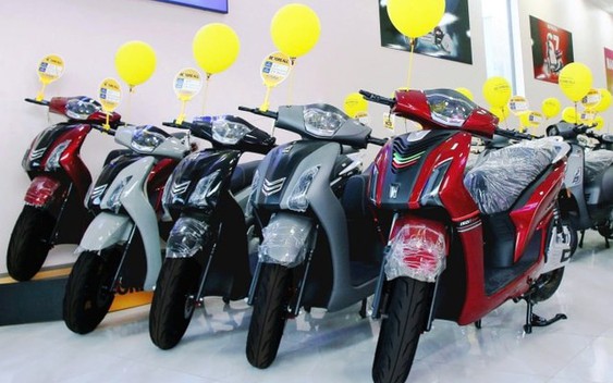 Xe máy điện giá 25 triệu đồng khiến Honda SH "bất ngờ" về đại lý