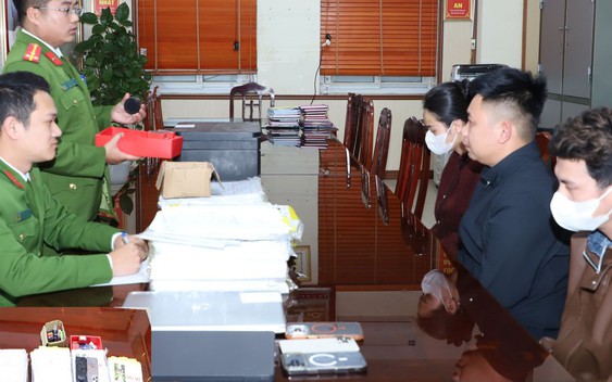 Ra lệnh tạm giữ hình sự Đặng Thị Trang sinh năm 1999