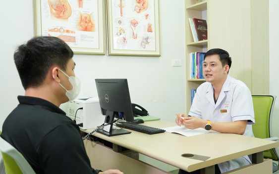 Một lần chủ quan sau tiệc tất niên, chàng trai 27 tuổi phải đi khám bệnh tình dục