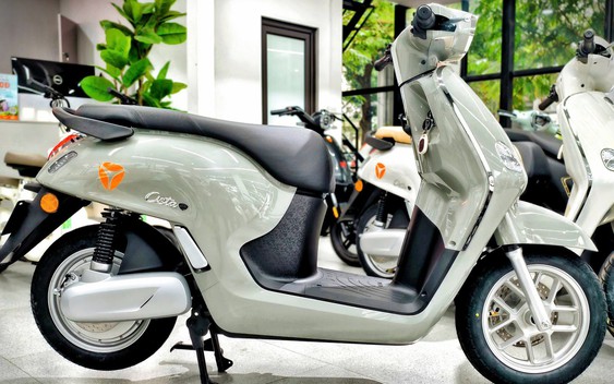 Yadea chốt ra mắt xe mới ngay tháng sau: Đi gần 200km/lần sạc, có hỗ trợ đổ đèo, kiểm soát lực kéo như ô tô, lắp ráp tại nhà máy hơn 2 nghìn tỷ ở Việt Nam