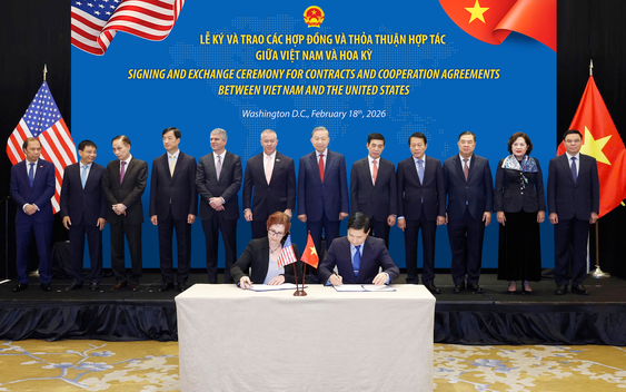 Dưới sự chứng kiến của Tổng Bí thư Tô Lâm, Việt Nam mua "siêu máy" gần 2.000 tỷ đồng đầu tiên tại châu Á