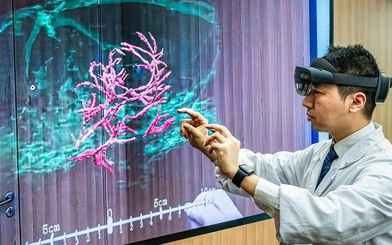 Nói Trung Quốc "làm tất ăn cả" là tâng bốc: Thiếu thứ này, tất cả những gì họ có chỉ là cái xác không hồn