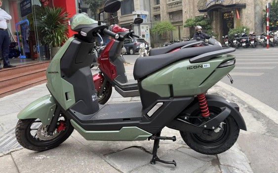 Giảm kịch sàn, mẫu xe máy điện Honda có giá còn rẻ hơn cả Wave Alpha