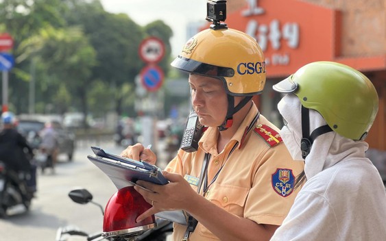 Từ hôm nay, CSGT sẽ sử dụng 25 thiết bị này để phát hiện vi phạm giao thông, tất cả tài xế cần biết