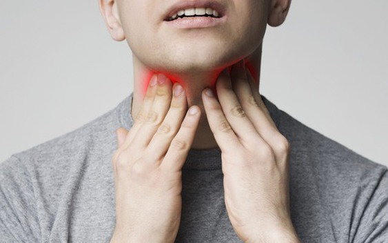 Người đàn ông sốc khi phát hiện ung thư ở tuổi 62, bác sĩ nói: Liên quan tới 1 kiểu "yêu" từ hàng chục năm trước