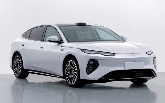 Sạc 5 phút chạy 400km: BYD Seal 08 lộ diện thông số khiến đối thủ 'đứng ngồi không yên'