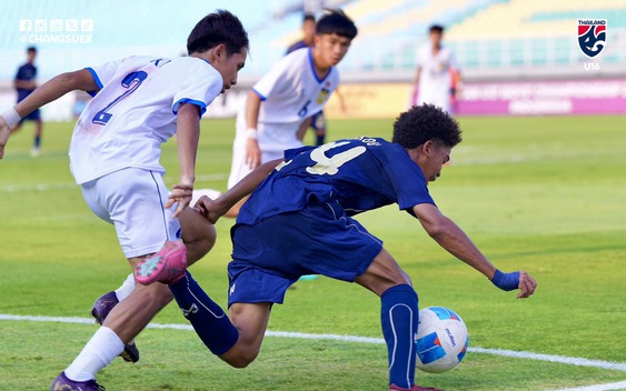 Lào gây địa chấn, đả bại và "hất cẳng" Thái Lan khỏi giải Đông Nam Á