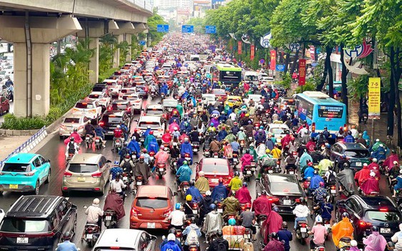 Từ 1/7, Hà Nội thí điểm cấm xe máy xăng, với ô tô cũng rất nghiêm ngặt, người dân chú ý
